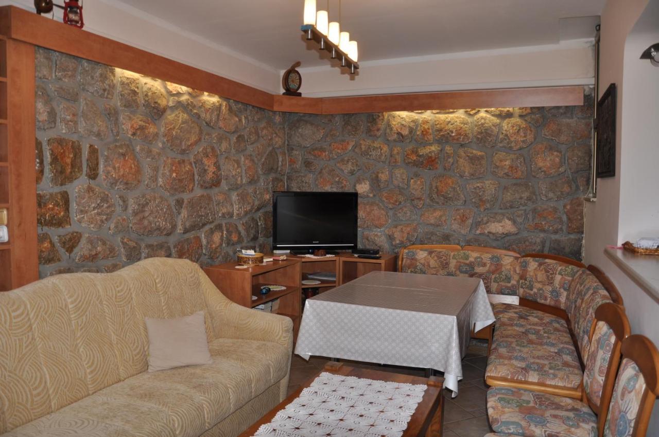 Apartmani Karla Klenovica Exterior foto