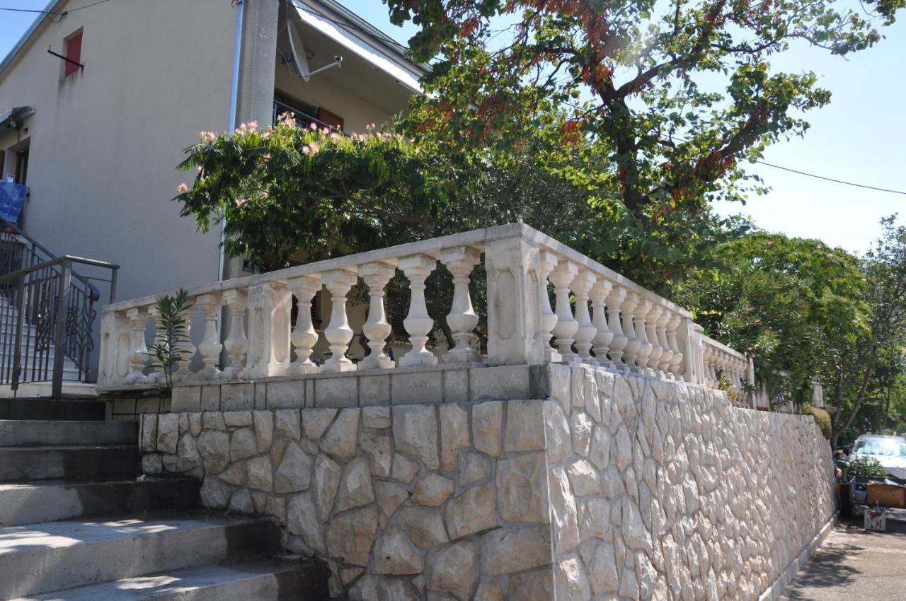 Apartmani Karla Klenovica Exterior foto